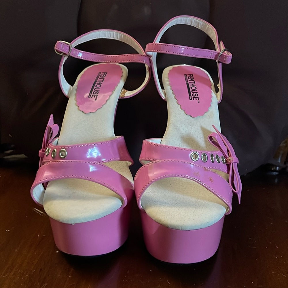 Penthouse, size 8, Barbie pink 6 inch heels